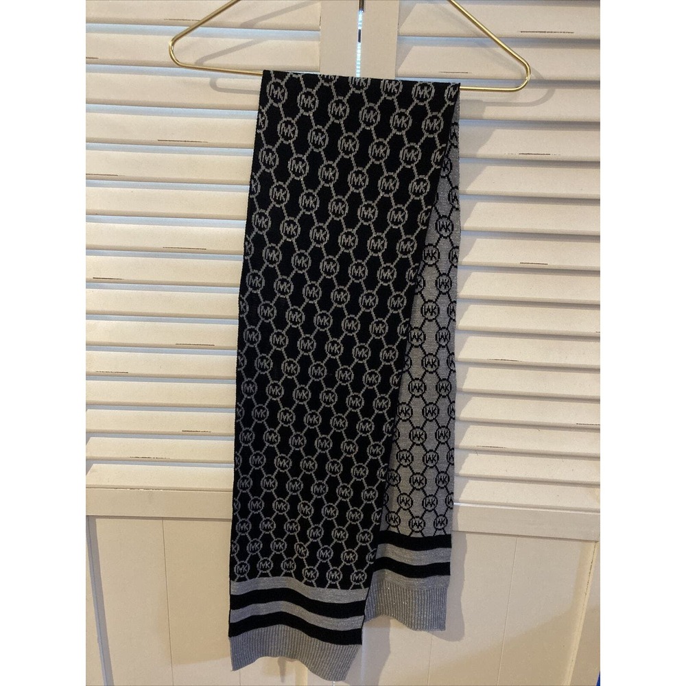 MICHAEL Michael Kors Acrylic‎ Monogram Scarf NWOT